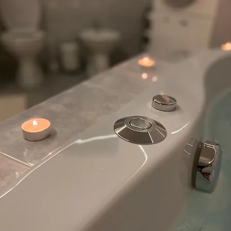 Galerija Centar Jacuzzi De Lux * Cacak