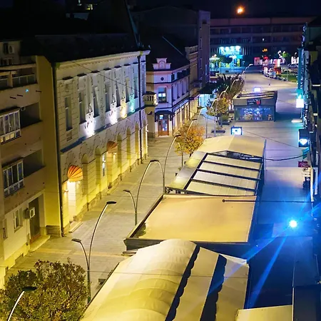 Galerija Centar Jacuzzi De Lux Apartment